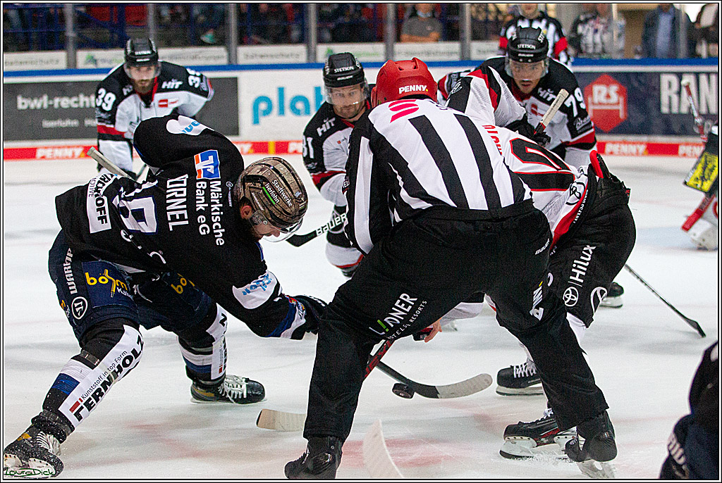 PENNY DEL;  Koelner Haie - Iserlohn Roosters; Koeln, 26.09.2021